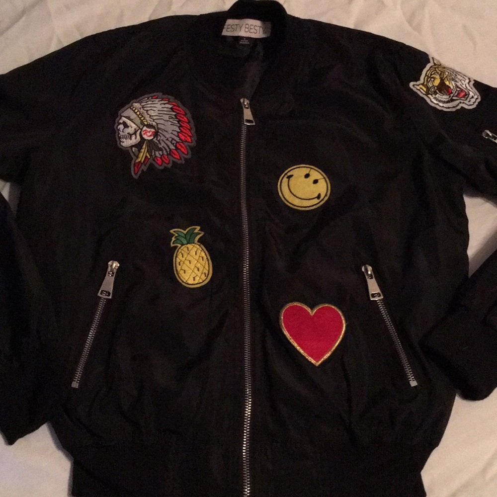 FESTY BESTY PATCH BOMBER JACKET